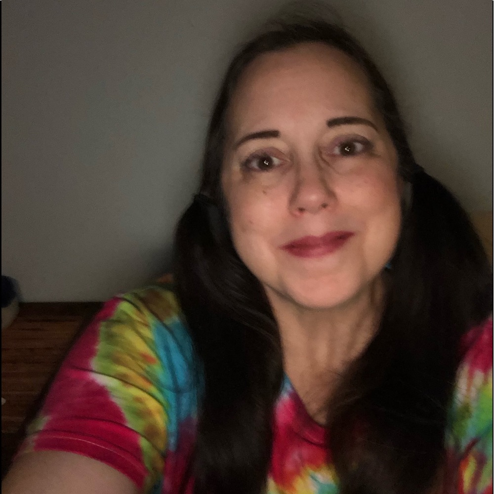 Meet your Posher, Lynette